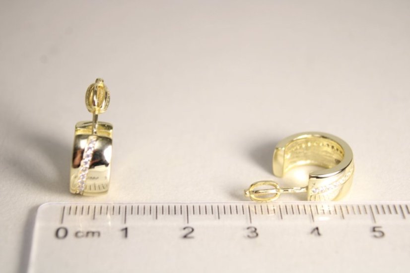 Pozlátené strieborné náušnice kruhy s čírymi zirkónmi, šrúbky, 5,30 g, 925/1000 - Materiál: Pozlátené striebro, Druh kameňa: ZIRKÓN, Farba kameňa: Číry, Váha (g): 5,30, Rýdzosť: STRIEBRO 925/1000