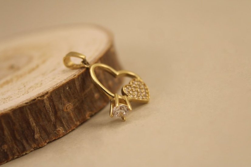 Prívesok- srdiečko- číre zirkóny- žlté zlato- 14 karátov