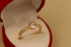 Prsteň- číre zirkóny- rúžové zlato- 14 karátov