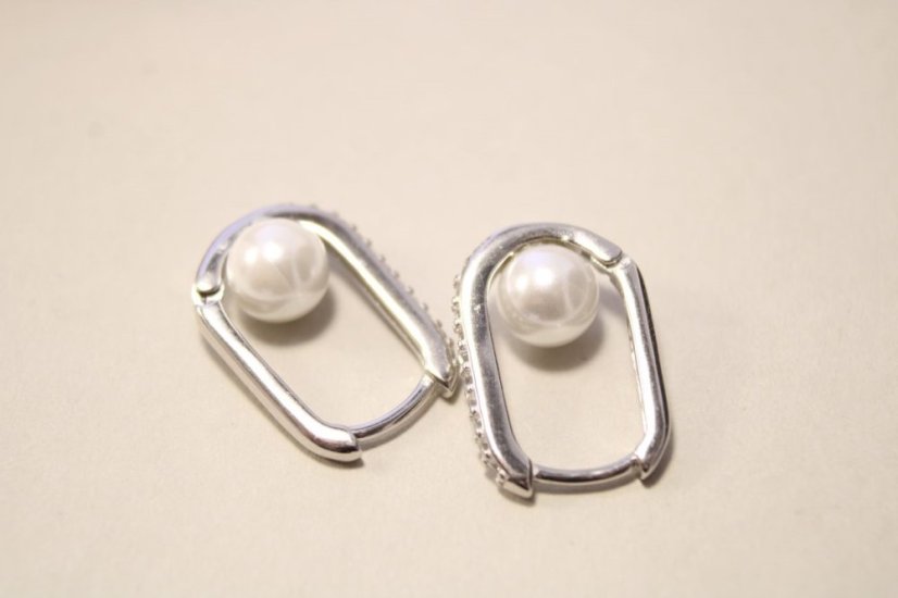 Strieborné oválne náušnice zirkónové s bielymi perlami, rhodium, kĺbové zapínanie, 2,50 g, 925/1000
