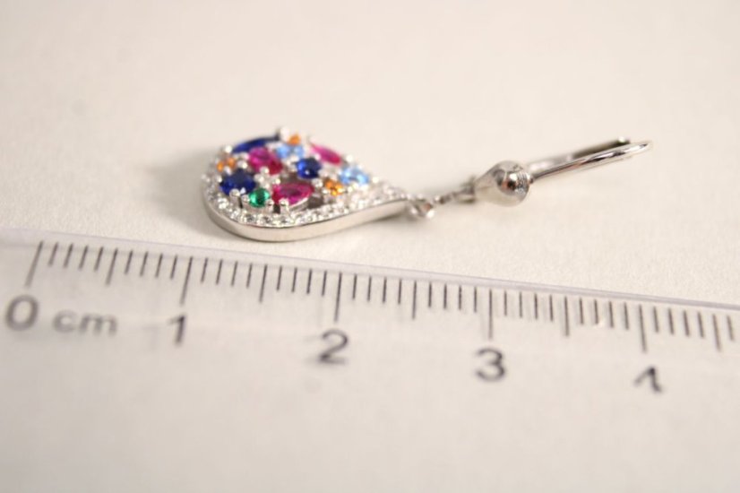 Strieborné visiace rhódiované náušnice, farebné a číre zirkóny, klasické zapínanie, 3,17g, 925/1000