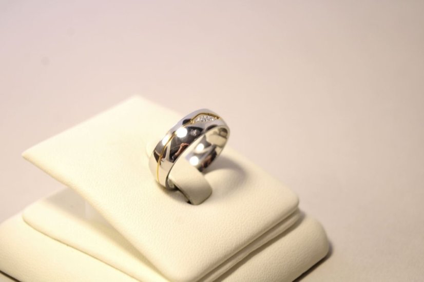 Prsteň- číre zirkóny- kombinovaná chirurgická oceľ