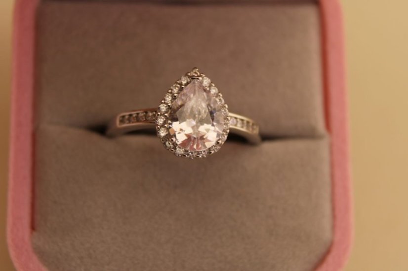 Strieborný prsteň slza - Číry zirkón - 925 - rhodium