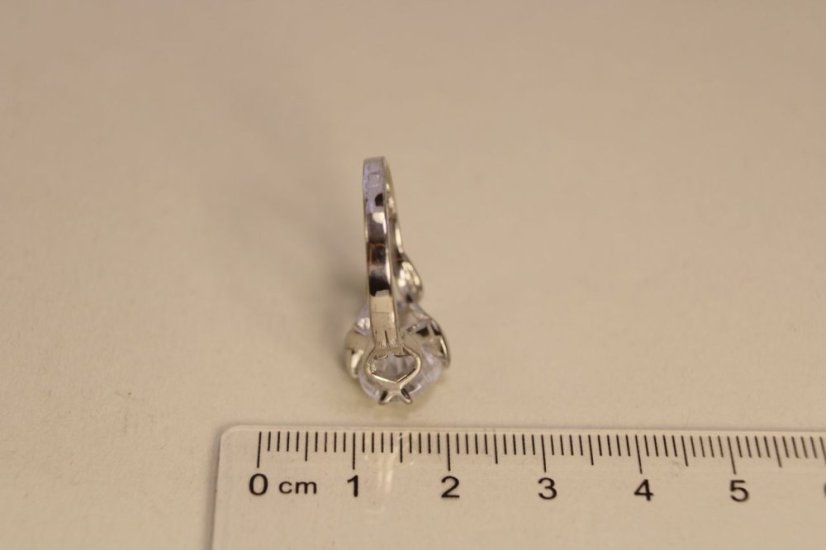 Strieborný prsteň s ovalným čírym swarovski crystals, rhodiované striebro, veľkosť 56, 5,39g, 925/1000