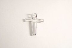 Prívesok- vyrezávaný kríž- lesklý- rhódiované striebro