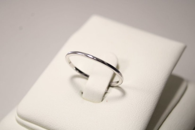 Strieborný trojitý prsteň so zirkónmi, rhodium, veľkosť 57, 2,77 g, 925/1000