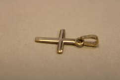 Zlatý prívesok krížik hladký povrch, žlté zlato, 0,33g, 14karátov, 585/1000