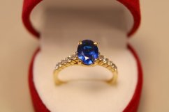 Prsteň- modrý zirkón- žlté zlato- 14 karátov
