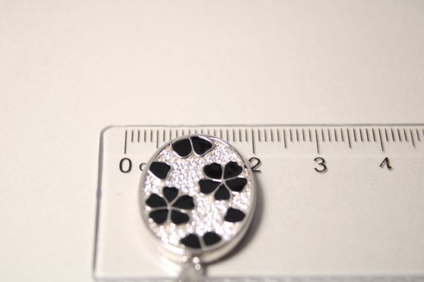 Strieborný prívesok ovál s kvetmi , čierny smalt a číre zirkóny, rhodium, 4,57 g, 925/1000