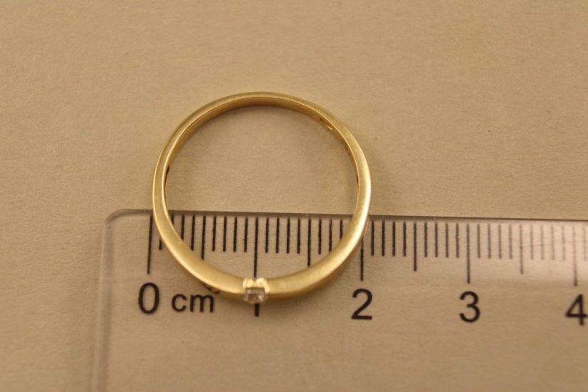 Prsteň - hladká obruč - číry zirkón - žlté zlato - 14K