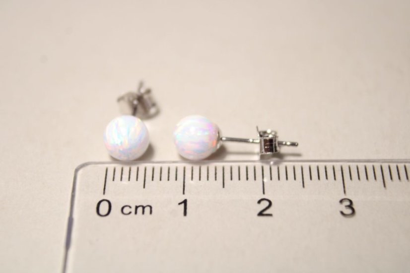 Strieborné náušnice s opálovou bielou guličkou, rhodium, puzetky, 0,65 g, 925/1000, 0,65 g, 925/1000