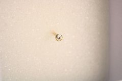 Zlatý piercing do nosa so žiarivym čírym briliantom 0,01 ct, žlté zlato, 0,17 g, 14 karátov 585/1000