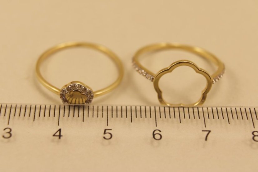 Zlaté prstene, žlté zlato, vzor štvorlístok, číre zirkóny, veľkosť 56, 2,52g 14k 585/1000