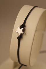 Náramok-hviezda-čierna niť-chirurgická oceľ