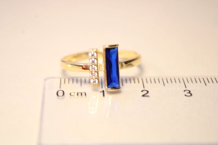 Zlatý prsteň modrý kameň, číre zirkóny, žlté zlato, veľkosť 58, 1,53 g, 14 karátov, 585/1000