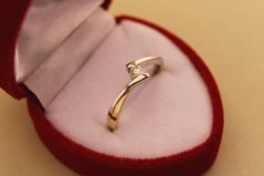 Prsteň- diamant- H/Si2- kombinované zlato- 14 karátov