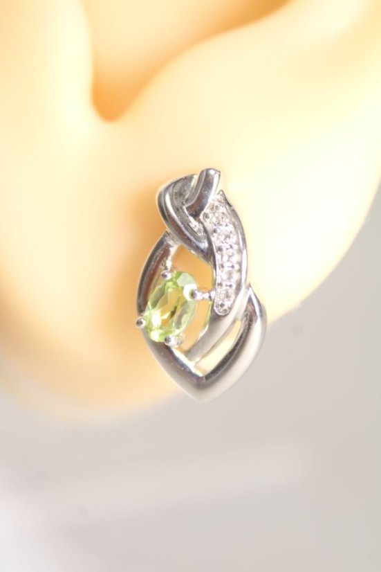 Strieborné náušnice s olivínmi a zirkónmi, rhodium, šrúbovačky, 3,33 g, 925/1000