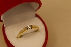 Prsteň- číry zirkón- žlté zlato- 14 karátov