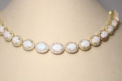 Náhrdelník-biele opály-zirkóny-pozlátené striebro