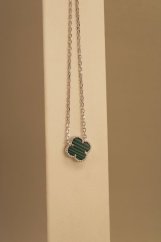 Celebritka - ďatelinka - zelený malachit - rhodium - striebro