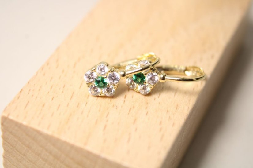 Zlaté náušnice so zeleným zirkónom, žlté zlato, klasické zapínanie, číre zirkóny, 1,49 g, 14k 585/1000