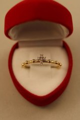 Prsteň- rúženec- zirkónový kríž- viacfarebné zlato- 14 karátov