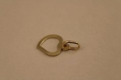 Prívesok- vyrezávané srdce- žlté zlato- 14K