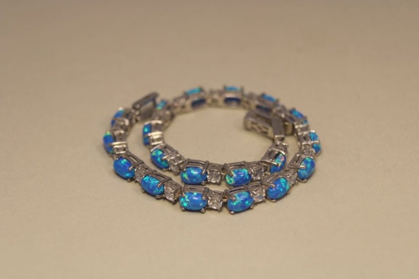 Náramok-modrý opál-číre zirkóny-rhodium-striebro
