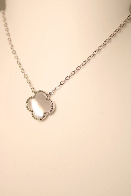 Strieborná celebritka s príveskom ďatelinka, perleť, rhodium, 42-45 cm, 2,64 g, 925/1000