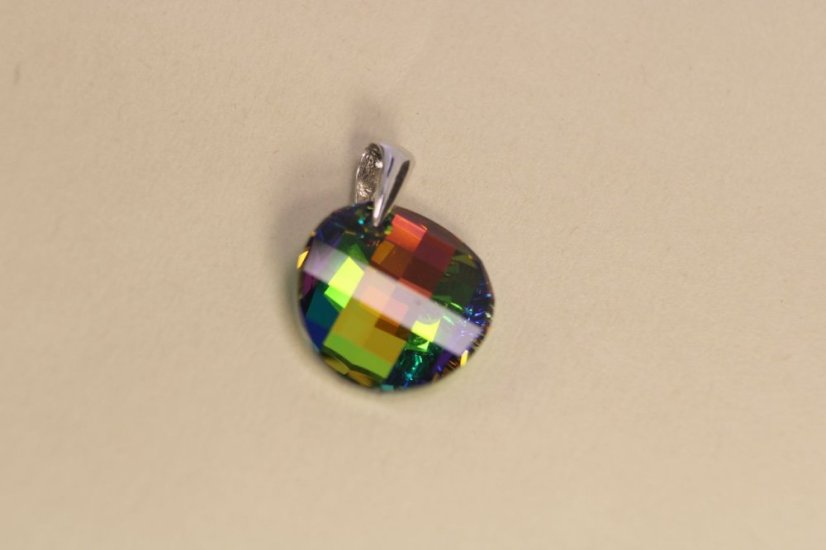 Prívesok swarovski crystals v tvare kruhu, striebro, 3,07g, 925/1000 - Materiál: Rhodiované striebro, Druh kameňa: SWAROVSKI PRÍRODNÝ KAMEŇ, Farba kameňa: Rôznofarebný, Váha (g): 3,07, Rýdzosť: STRIEBRO 925/1000