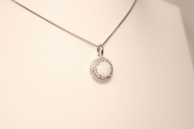 Náhrdelník- syntetický opál- zirkóny- rhódiované striebro