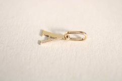 Zlatý prívesom v tvare písmena A s hladkým povrchom, žlté zlato,0,18g,14 karátov, 585/1000