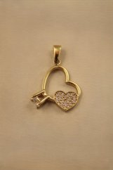 Prívesok- srdiečko- číre zirkóny- žlté zlato- 14 karátov