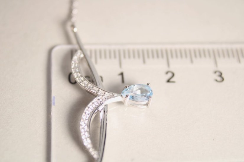 Strieborná celebritka s modrým Topásom a čírymi zirkónmi, rhodium, 44-47 cm, 3,33 g, 925/1000