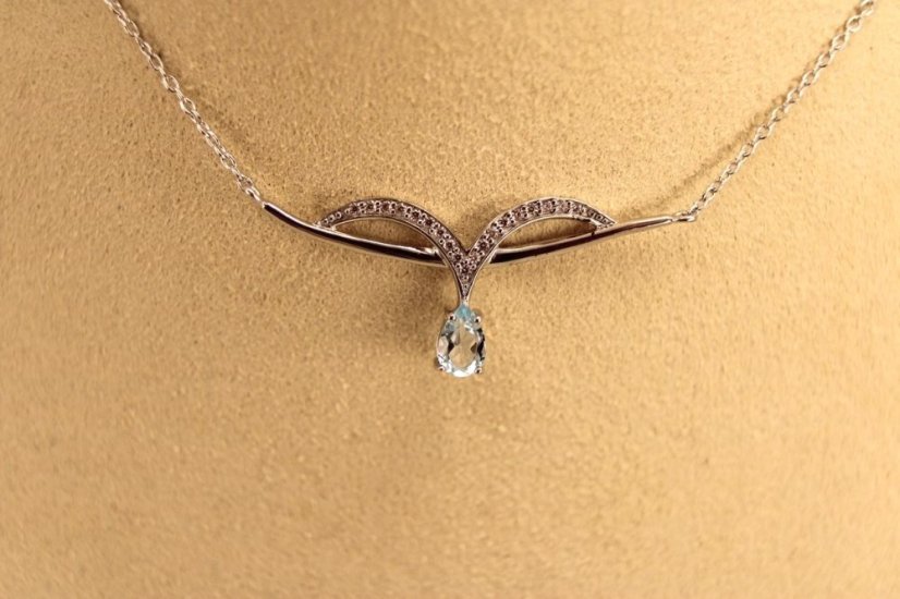 Celebritka -Topás-číre zirkóny-rhodium-striebro