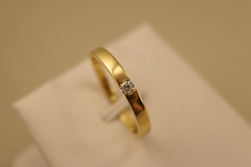 Prsteň - hladká obruč - číry zirkón - žlté zlato - 14K