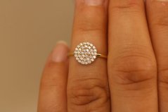 Prsteň- číre zirkóny- tvar kruhu- žlté zlato-14k