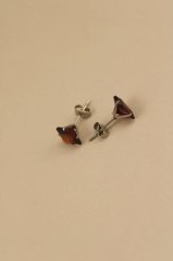 Náušnice-hnedo-červené štvorčeky- puzetky- chirurgická oceľ- 316/L