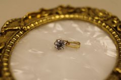 Prívesok - číry zirkón - viacfarebné zlato -14 karátov