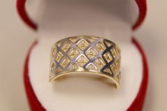 Prsteň- mriežkovaný vzor- kombinované zlato- 14 karátov