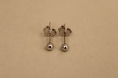 Náušnice-  malé guličky. puzetky- rhódiované striebro
