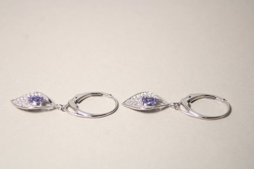 Strieborné visiace náušnice s fialovo-modrým Tanzanitom a čírymi zirkónmi, rhodium, 2,67 g, 925/1000