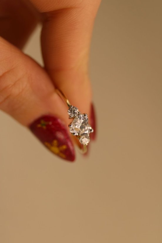 Prsteň- srdce- číre zirkóny- žlté zlato- 14 karátov