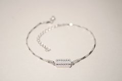 Strieborný náramok zdobený obdĺžnikovým príveskom, číre zirkóny, rhodium, 18-22 cm, 2,43 g, 925/1000
