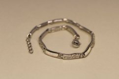Náramok-biely opál-rhodium-striebro