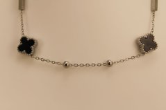 Celebritka-ďatelinka-čierny kameň-obdĺžniky-guličky-chirurgická oceľ