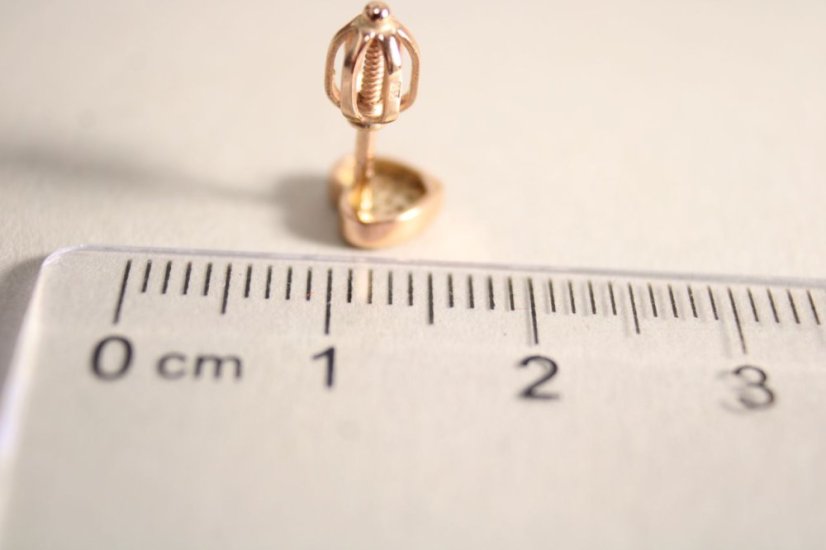 Nežné šrubovacie náušnice z rúžového zlata v tvare srdiečok, číre zirkóny, 1,23 g, 925/1000 - Farba zlata: Rúžová, Druh kameňa: ZIRKÓN, Farba kameňa: Číry, Váha (g): 1,23, Rýdzosť: 14 karátov 585/1000