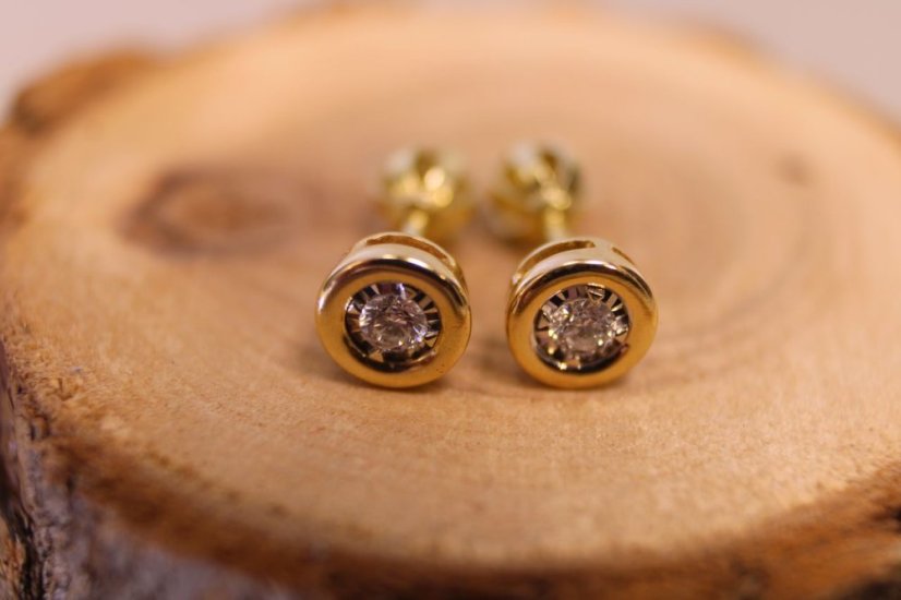 Zlaté naušnice okrúhle brilianty žlté zlato, šrúbky, 1,85 g, 0,16ct, 14 karátov, 585/1000