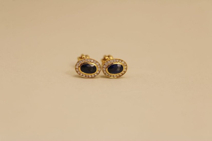 Zafírové - diamantové náušnice - žlté zlato - diamanty 0,10 ct - šrúbky -14K