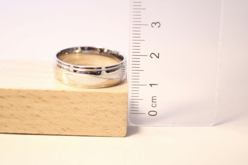 Prsteň- obrúčka v hladkom prevedení- chirurgická oceľ